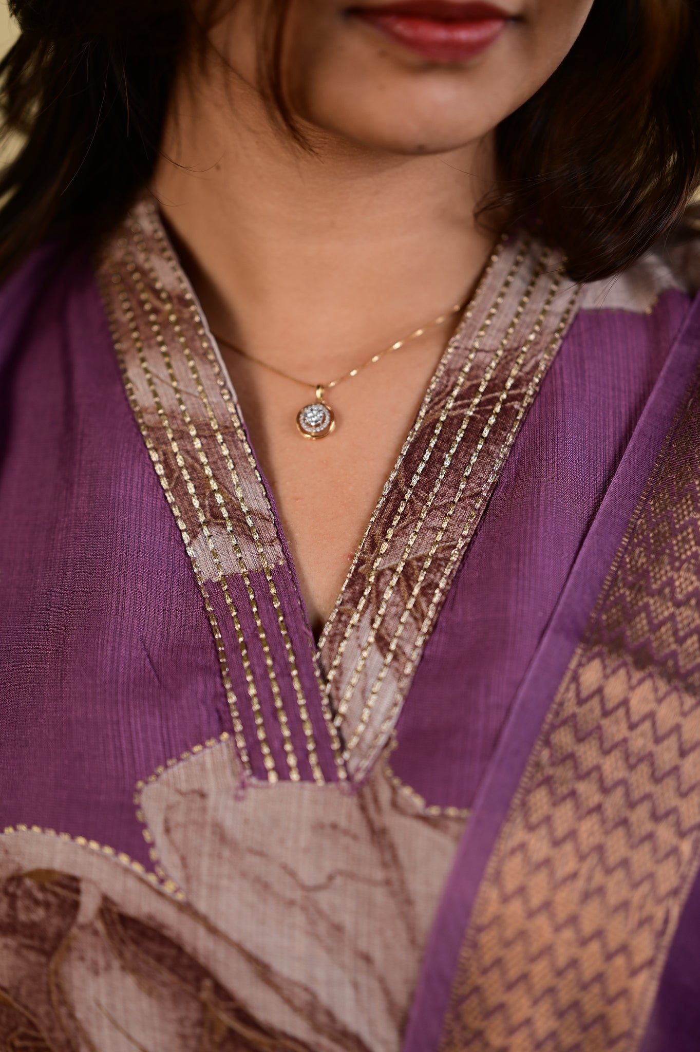 Aaradhana salwar set in maroon with vertican fabric