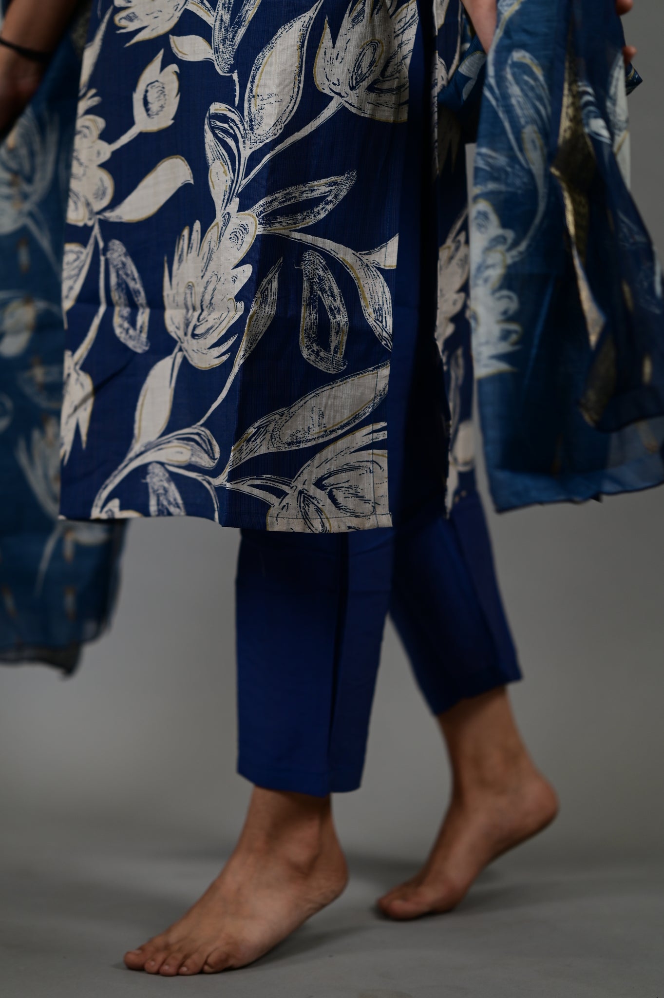 Sahithya salwar set in navy blue with flower design in vertican fabric