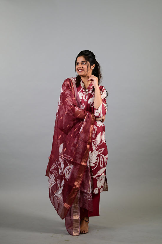 Sahithya salwar set in vintage marooon in vertican fabric