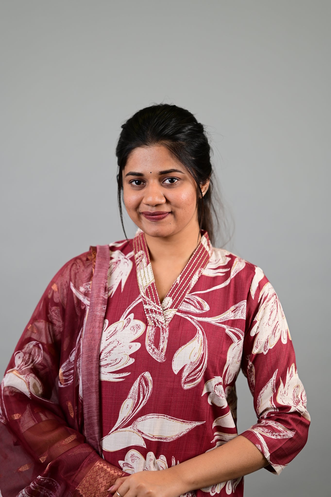 Sahithya salwar set in vintage marooon in vertican fabric