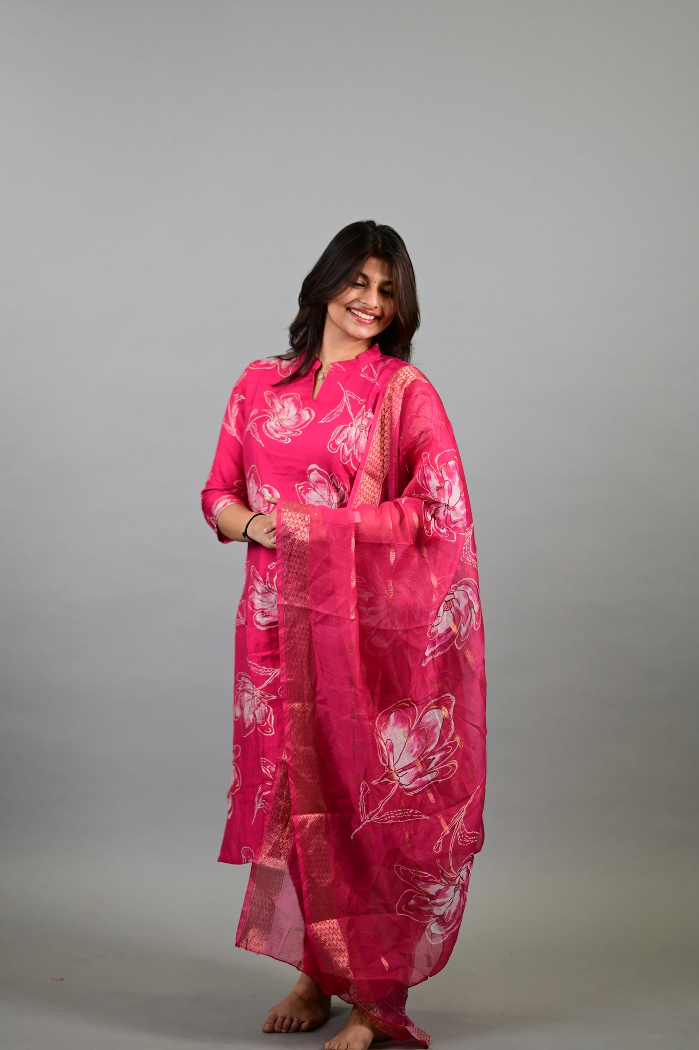 Samyuktha printed salwar in pink