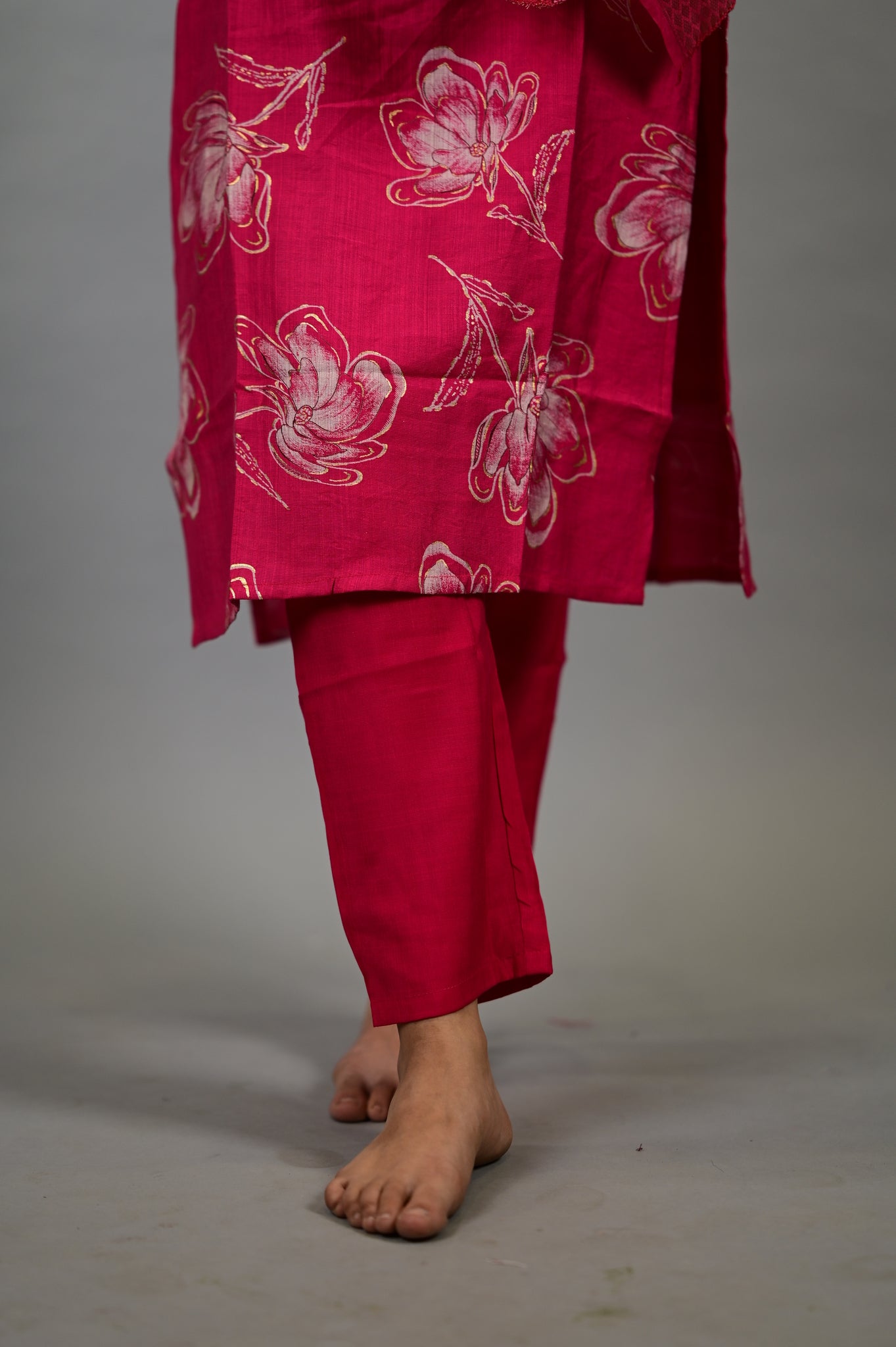 Samyuktha printed salwar in pink