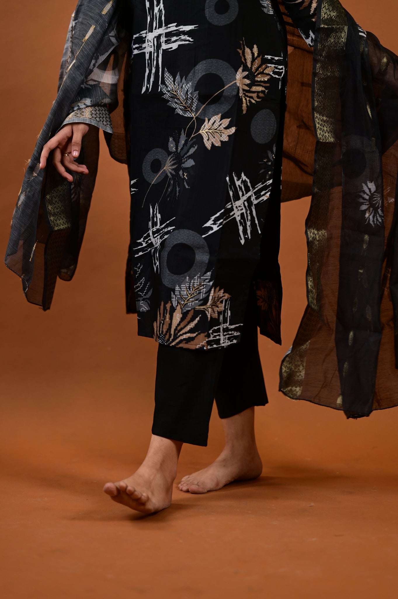 Saanvi salwar set in black with flower design in vertican fabric