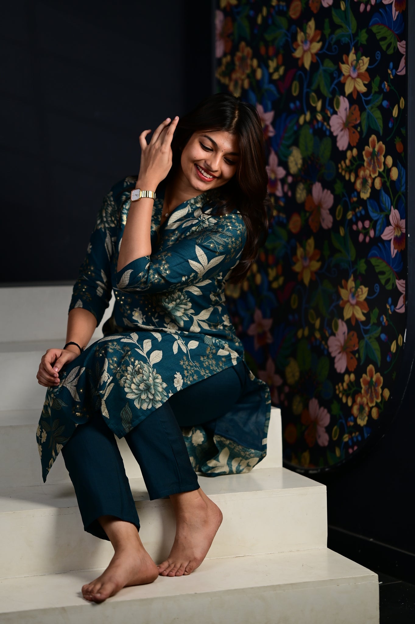 Vandhana flower kurti set in dark green