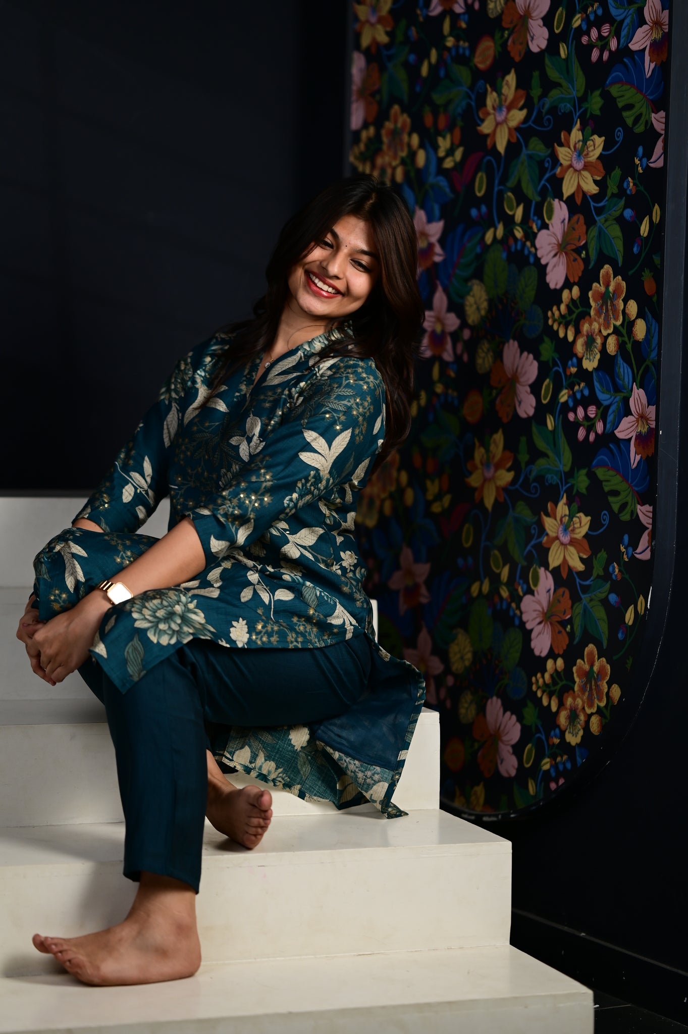 Vandhana flower kurti set in dark green