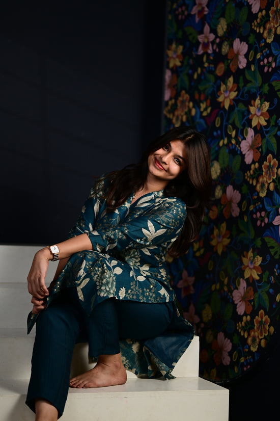 Vandhana flower kurti set in dark green