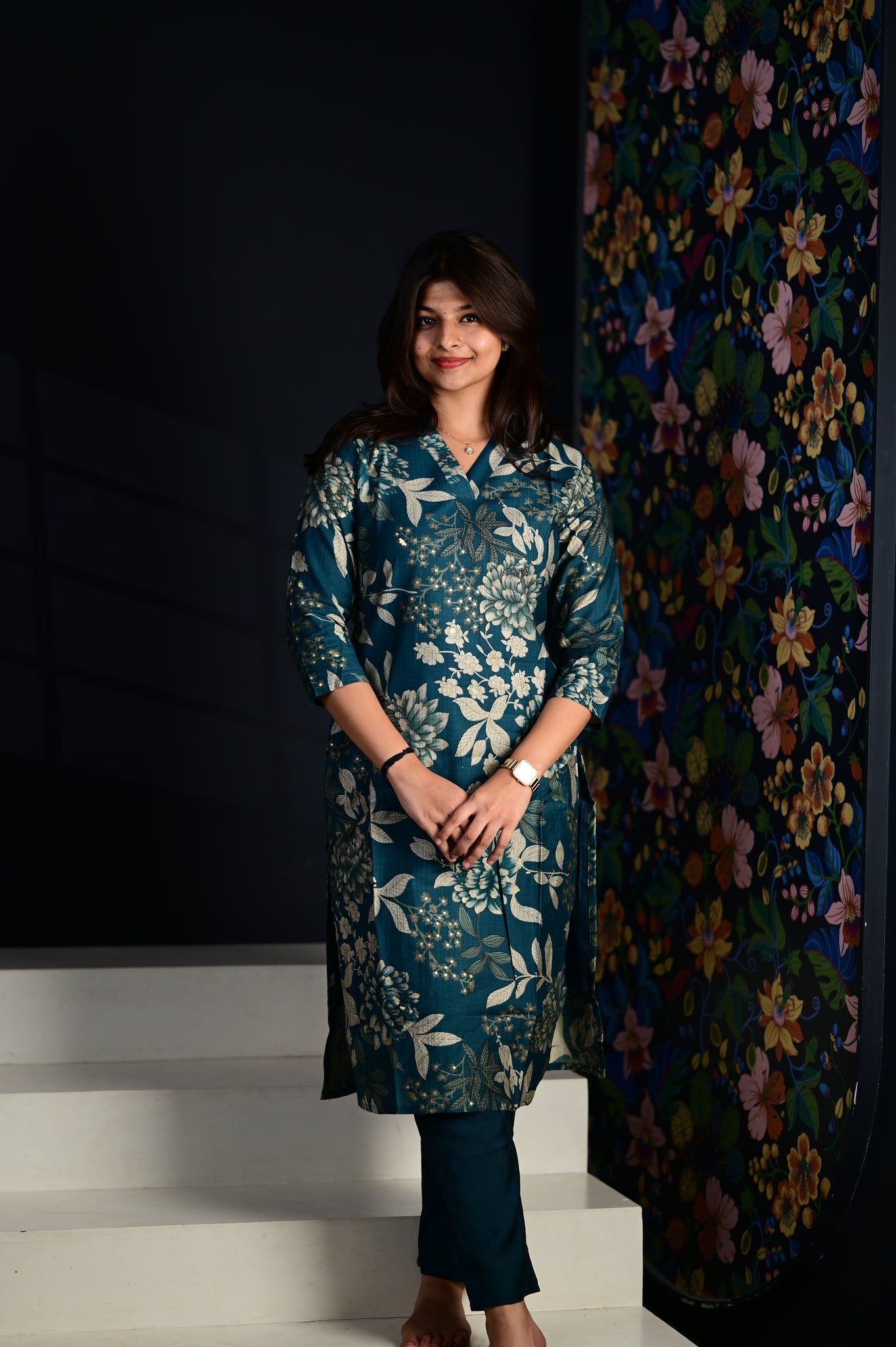 Vandhana flower kurti set in dark green