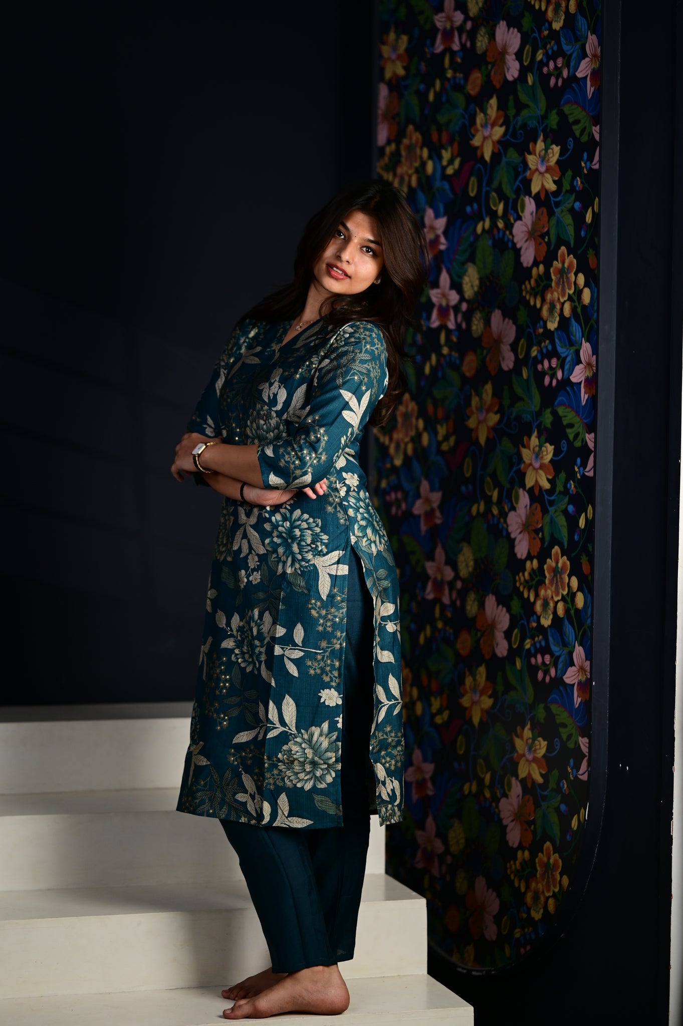 Vandhana flower kurti set in dark green