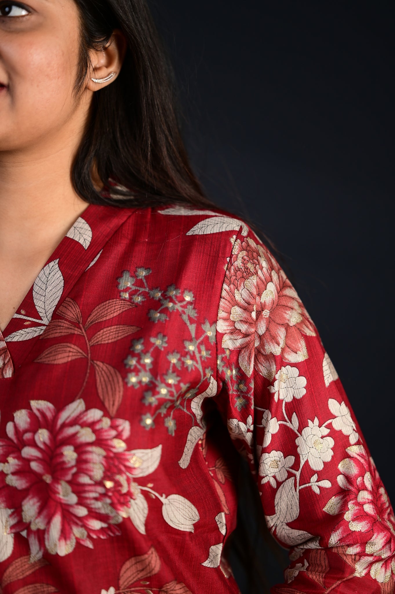 Vandhana floral kurti set in red