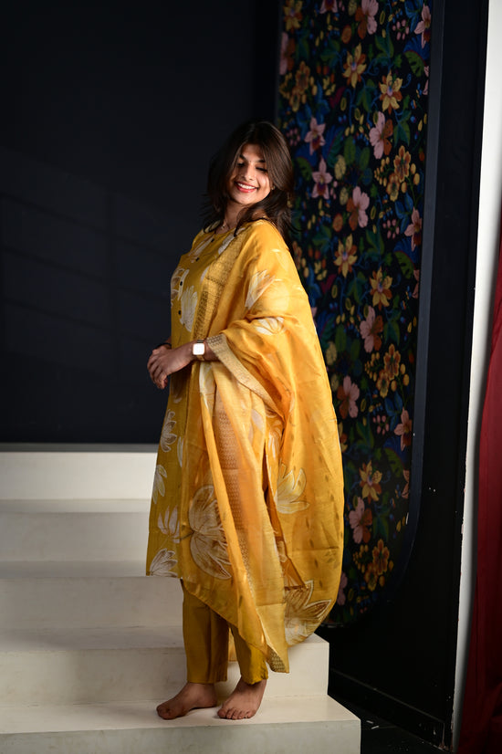 Akshara salwar set in yellow